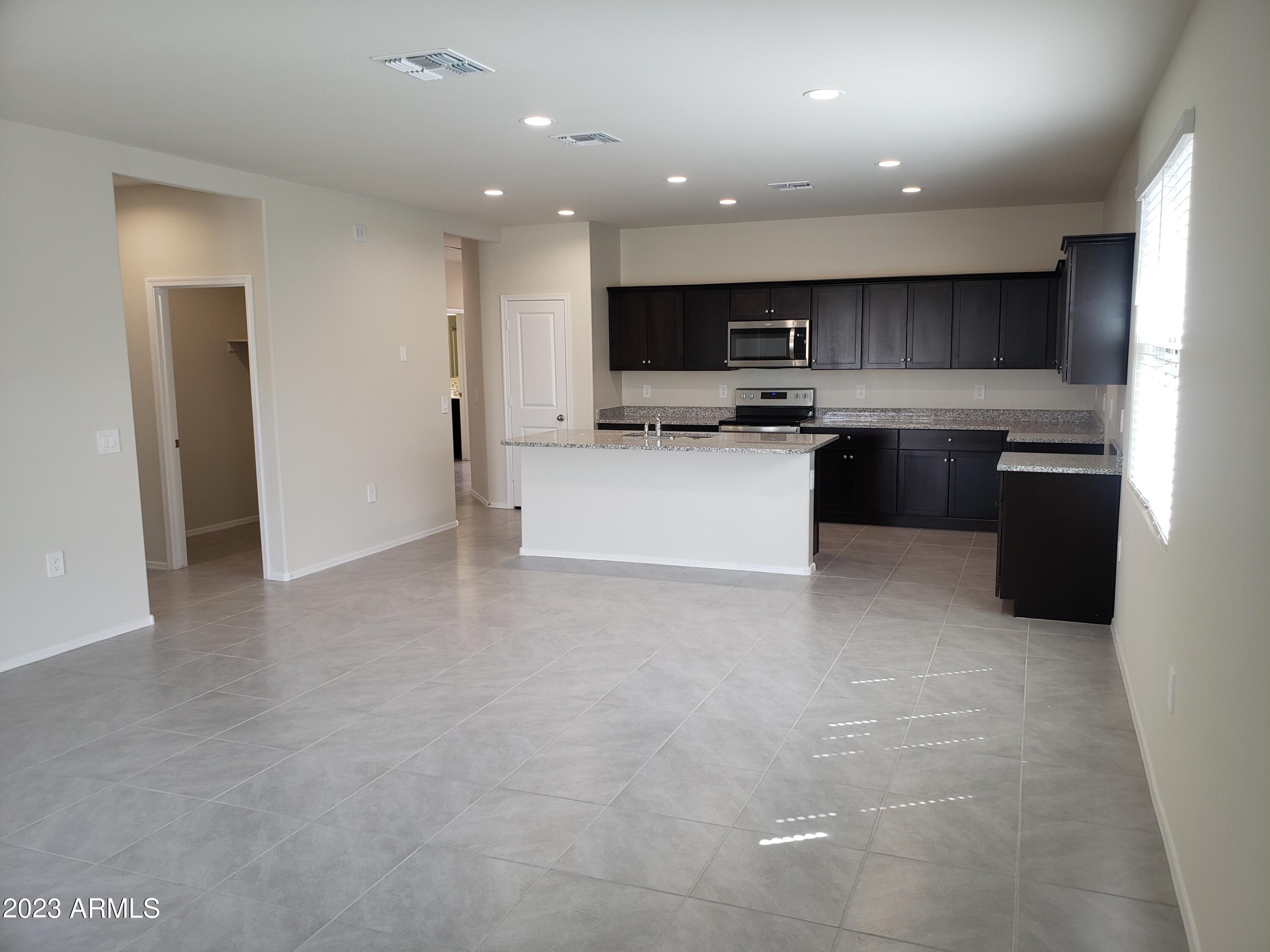 9335 Cotton Road Florence, AZ 85132 - Photo 8 of 19 20230406_143457