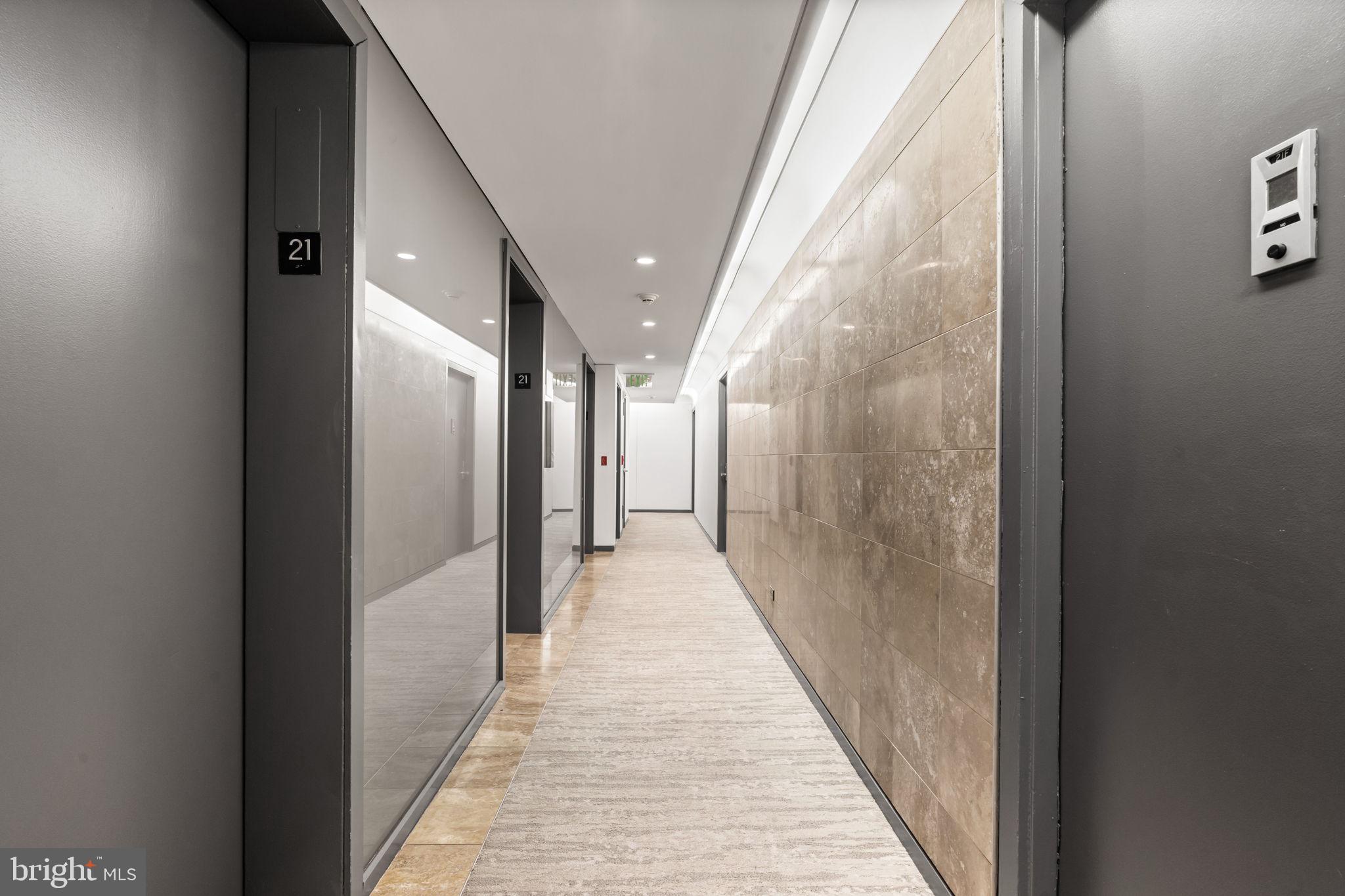 210 Locust Street, Unit 21E Philadelphia, PA 19106 - Photo 12 of 36