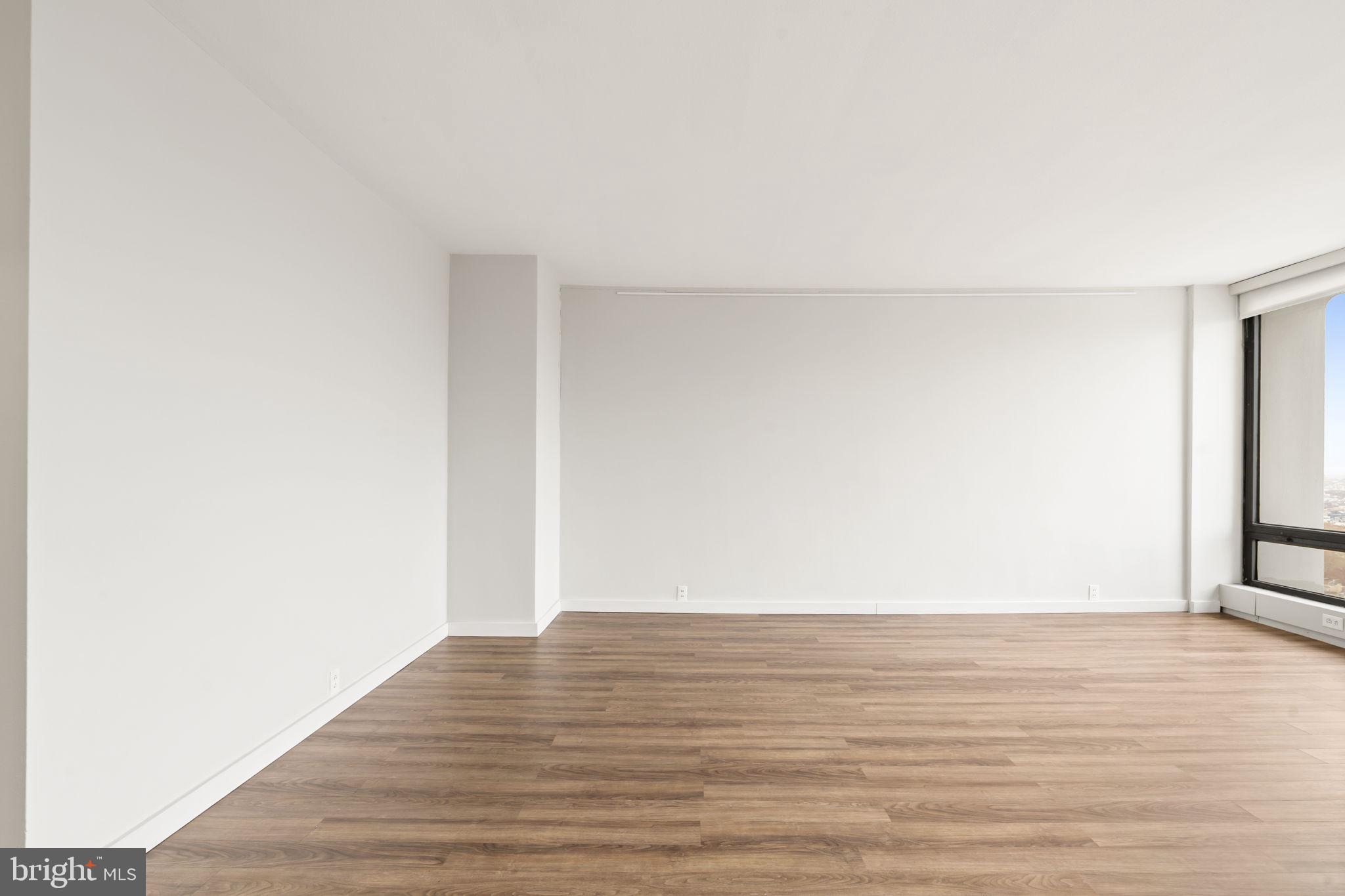 210 Locust Street, Unit 21E Philadelphia, PA 19106 - Photo 16 of 36 a view of an empty room