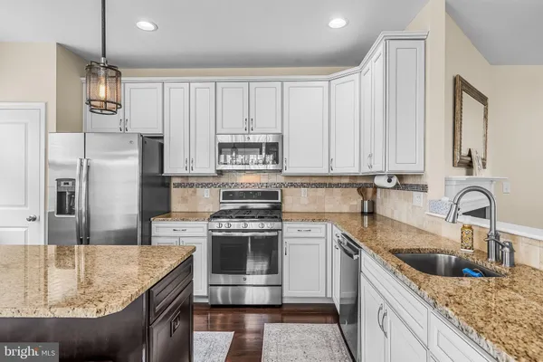 $562,000 | 9 Lani Lane, Marlton, NJ 08053