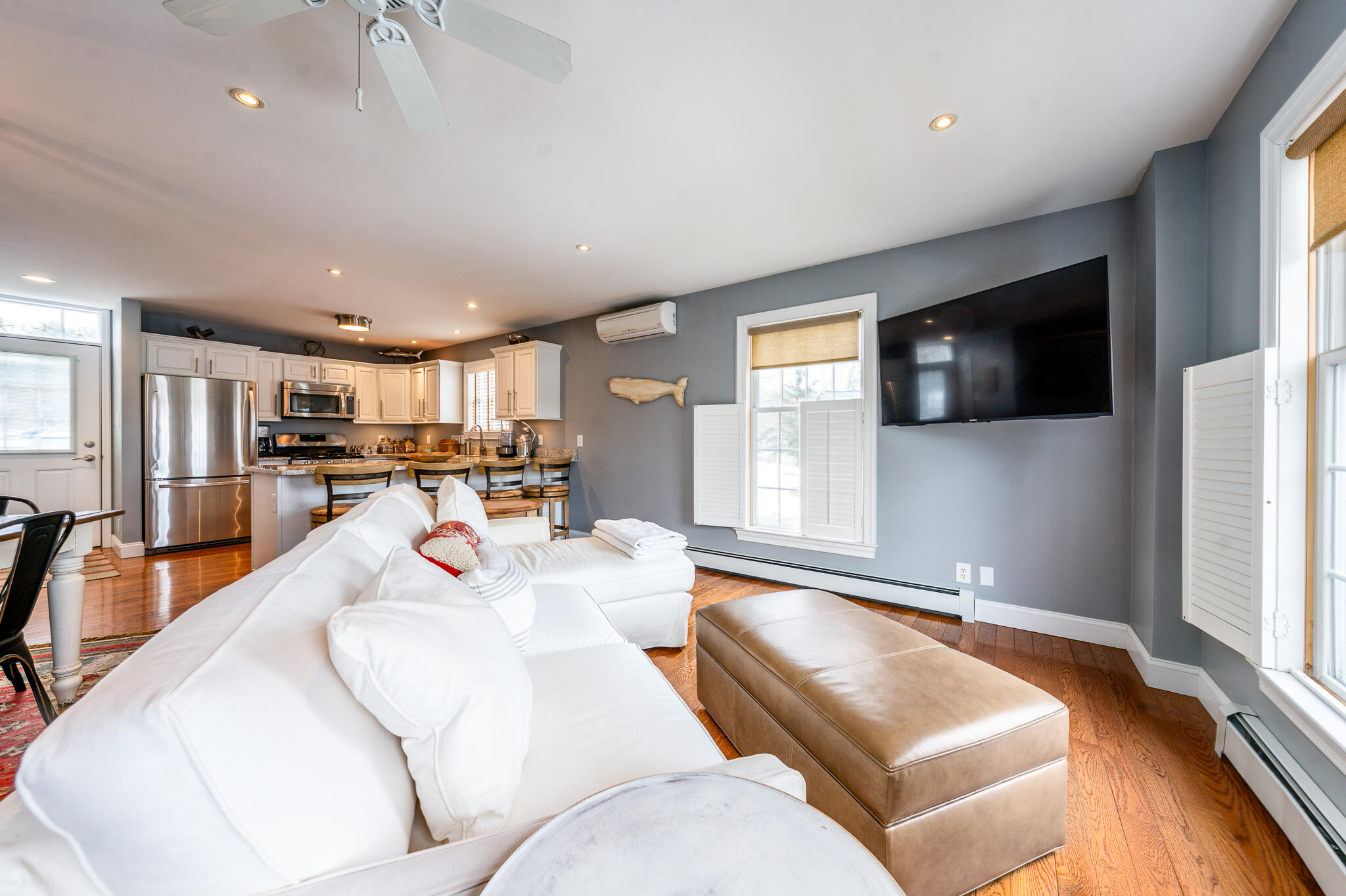 21 Locust Road Eastham, MA 02642 - Photo 13 of 36 livroom1