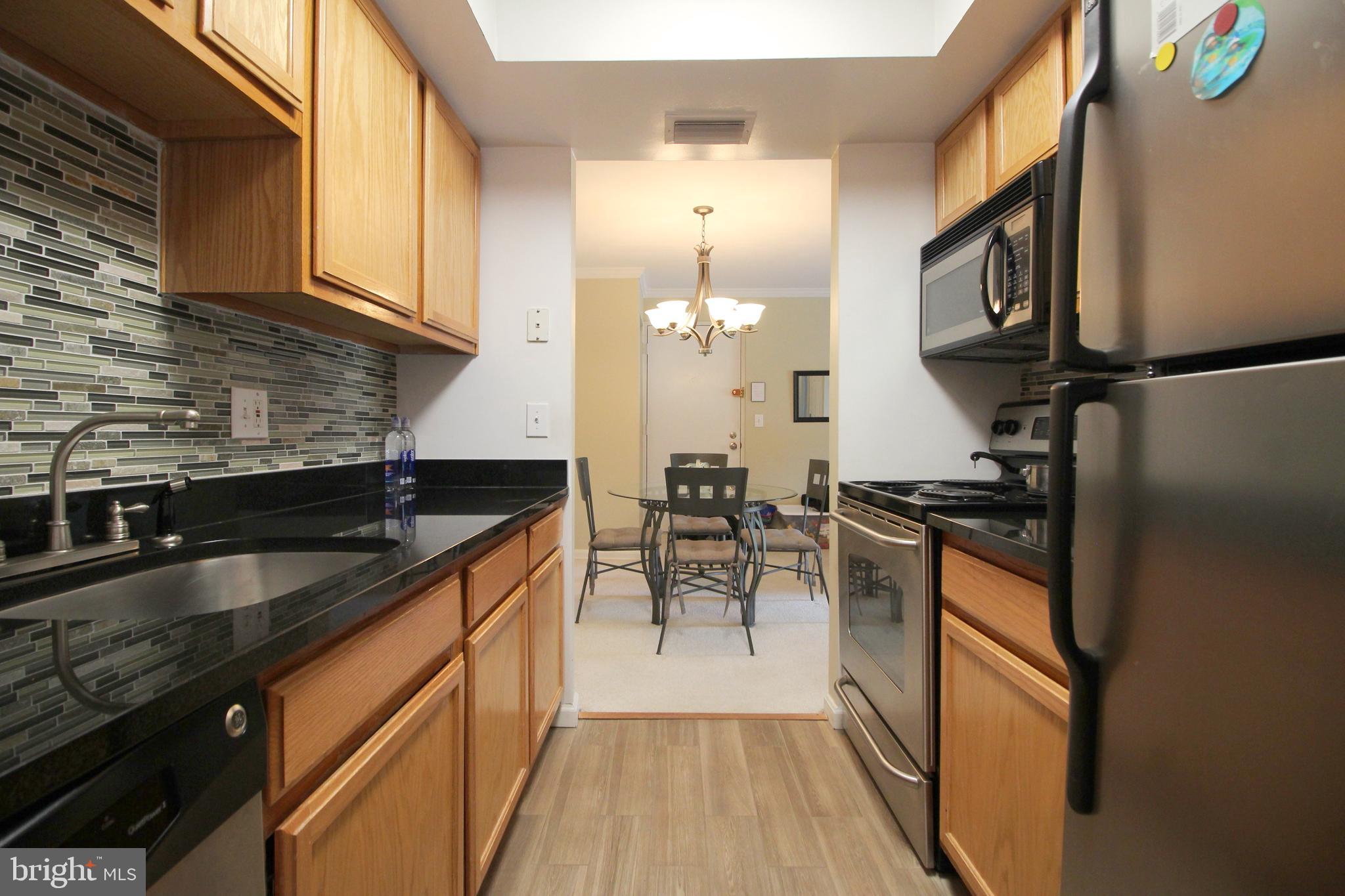 14805 Rydell Road, Unit 201 Centreville, VA 20121 - Photo 4 of 19 Gallery Image 4