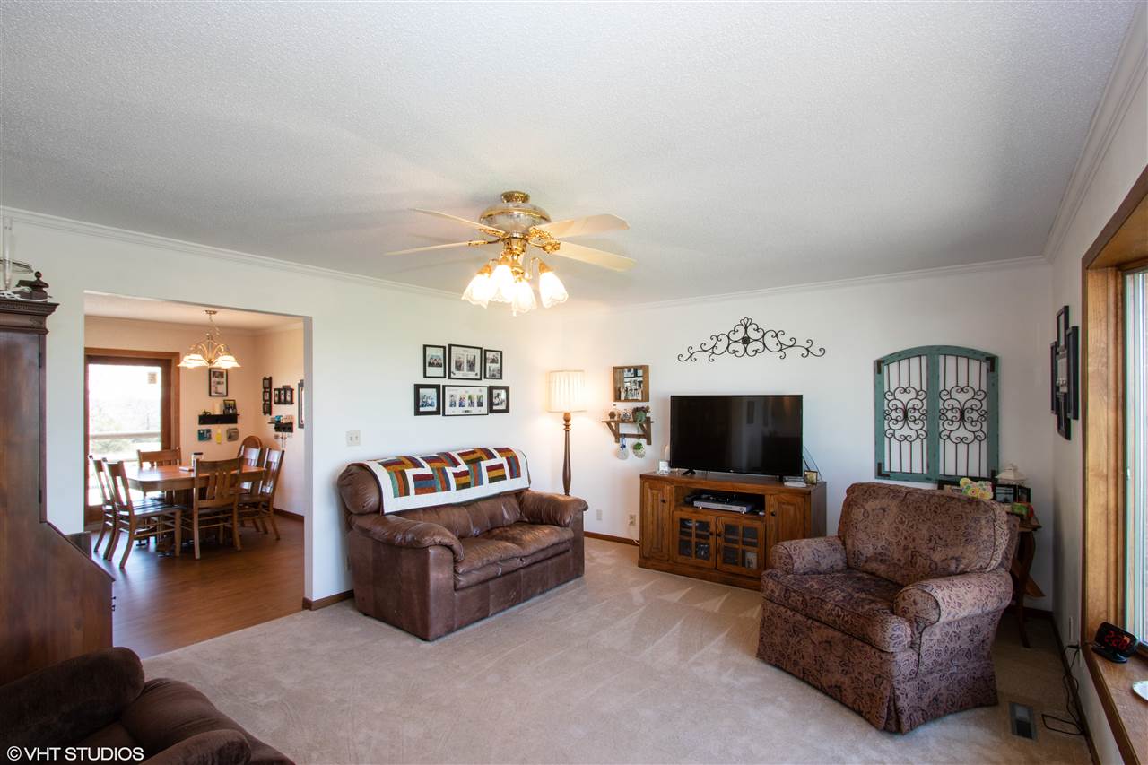 2780 Coppock Road Washington, IA 52353 - Photo 3 of 20 Gallery Image 3