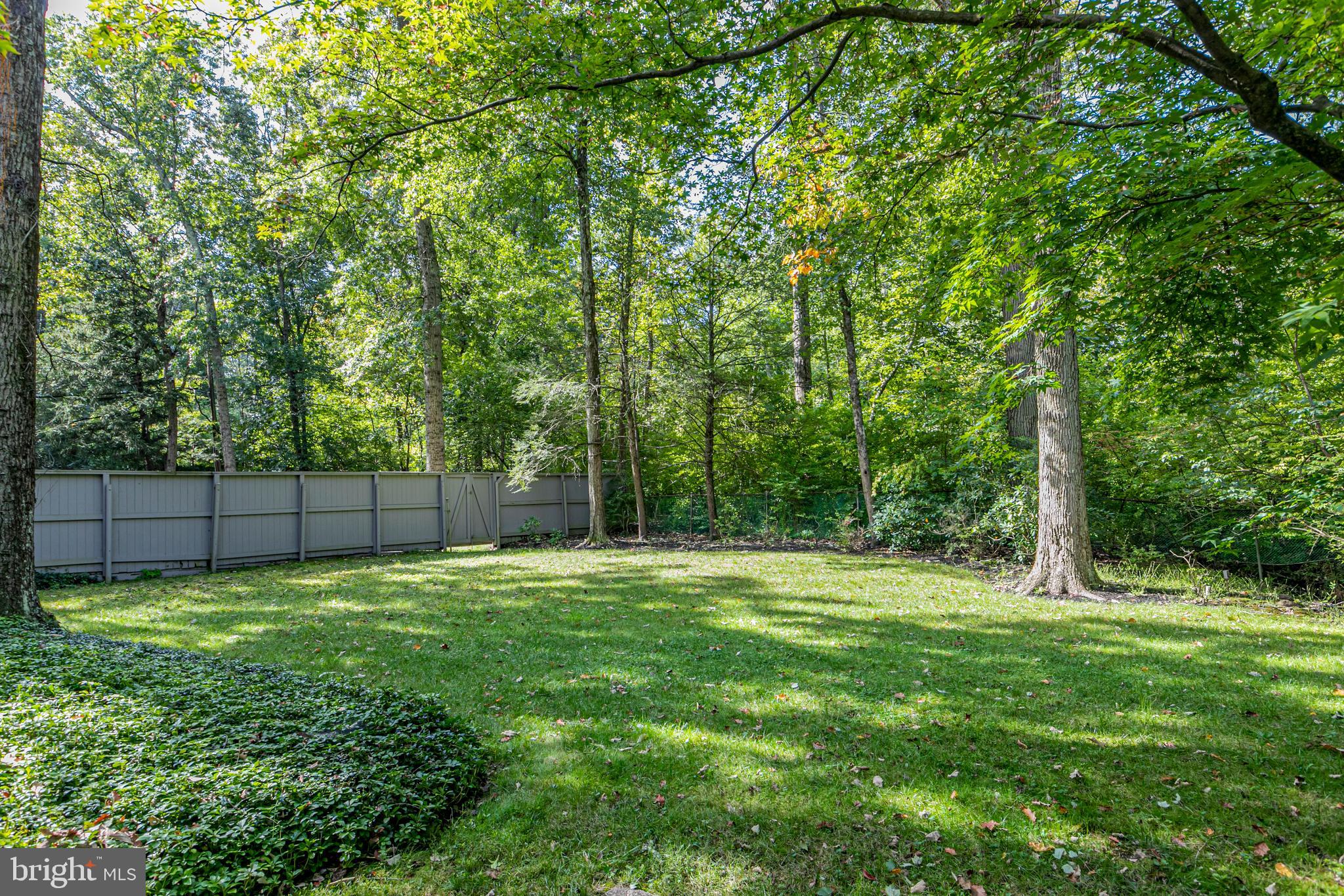 24 Brookstone Drive Princeton, NJ 08540 - Photo 6 of 6