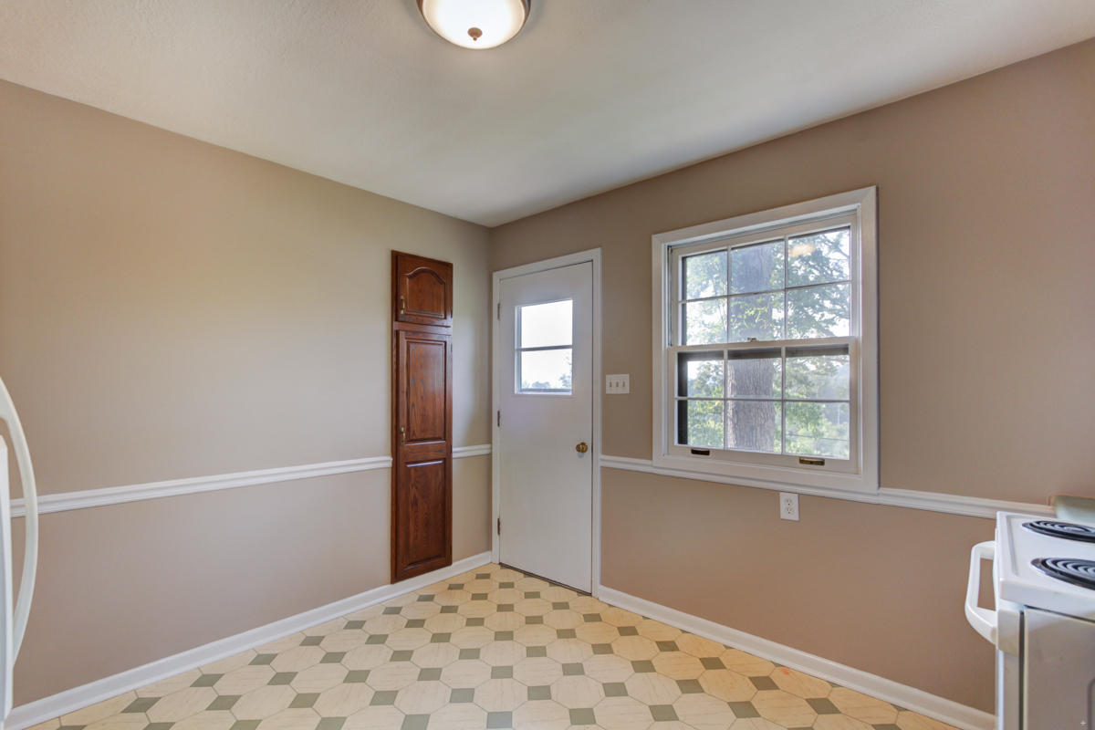 3704 Frostwood Road Knoxville, TN 37921 - Photo 8 of 23 + Perceptions (8)