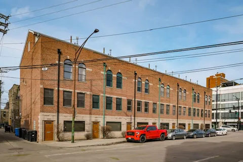 $700,000 | 750 North Noble Street, Unit A, Chicago, IL 60642