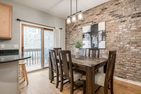 $700,000 | 750 North Noble Street, Unit A, Chicago, IL 60642