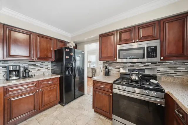 $470,000 | 1625 Powder Horn Drive, Algonquin, IL 60102