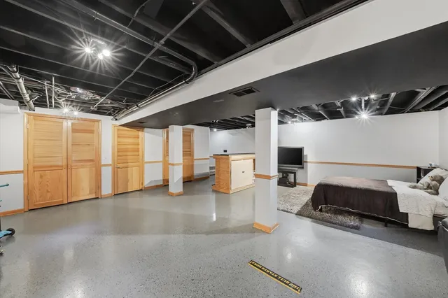 $470,000 | 1625 Powder Horn Drive, Algonquin, IL 60102