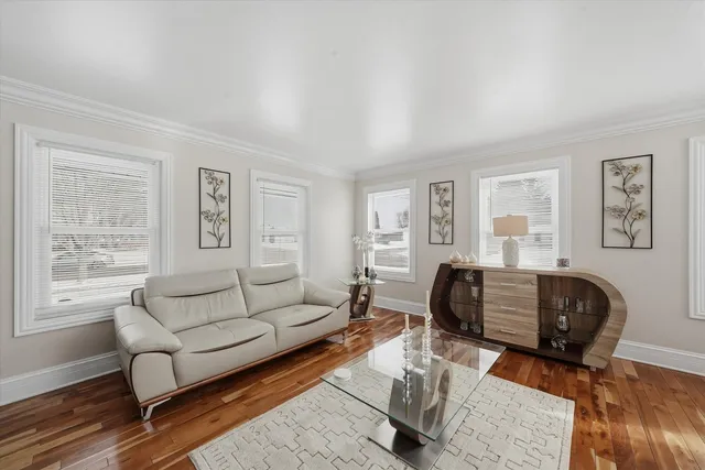 $470,000 | 1625 Powder Horn Drive, Algonquin, IL 60102