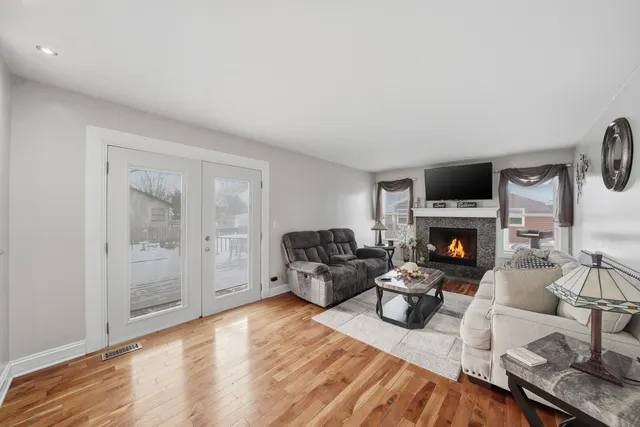 $470,000 | 1625 Powder Horn Drive, Algonquin, IL 60102