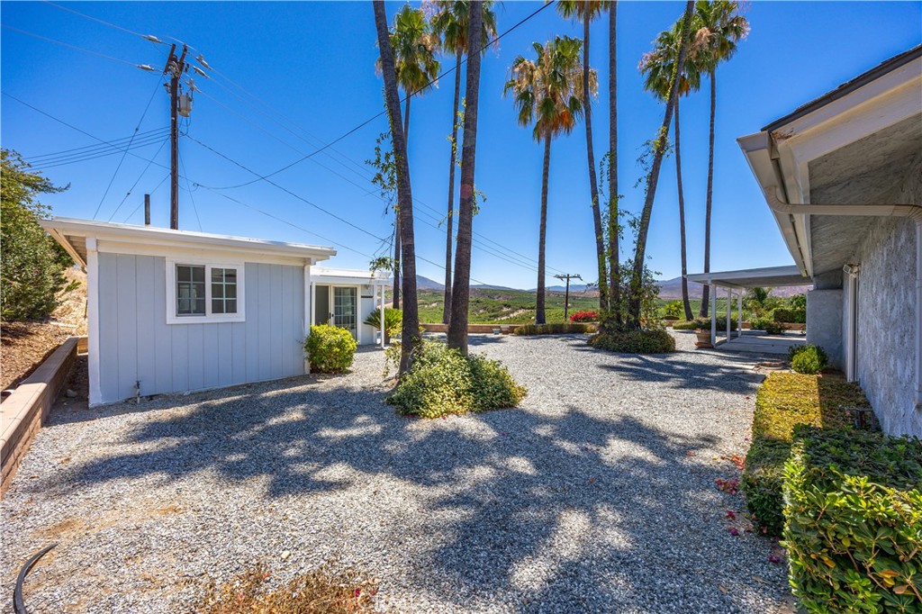 26660 Rim Road Hemet, CA 92544 - Photo 40 of 49 backyard