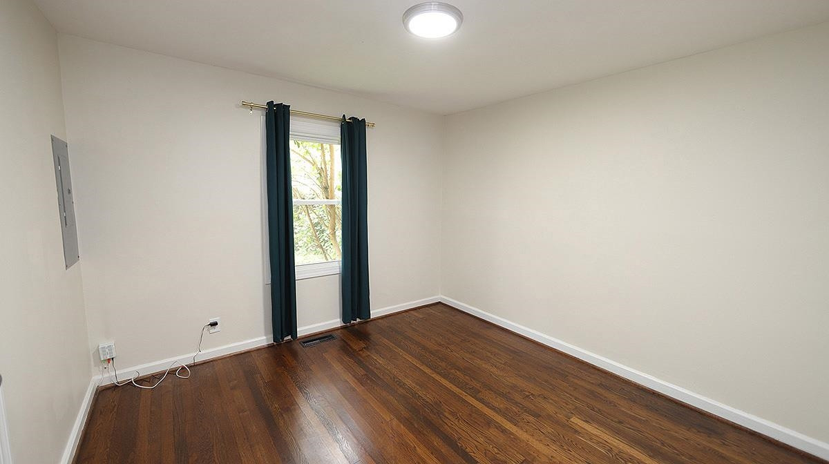 204 Plainview Avenue Raleigh, NC 27604 - Photo 9 of 12 Photo 9
