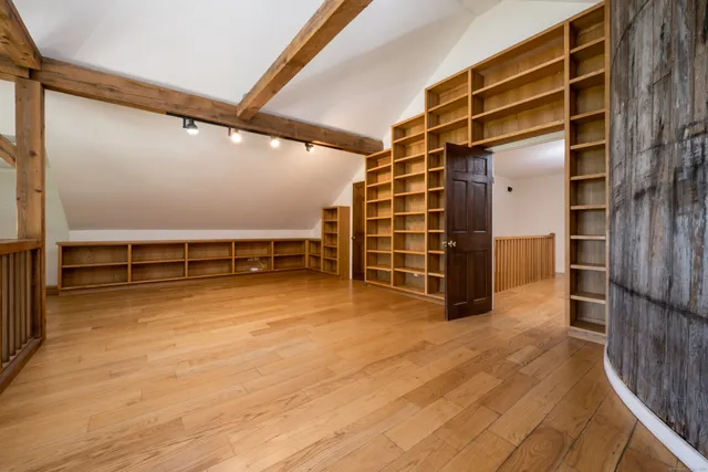 a view of room with walk in closet