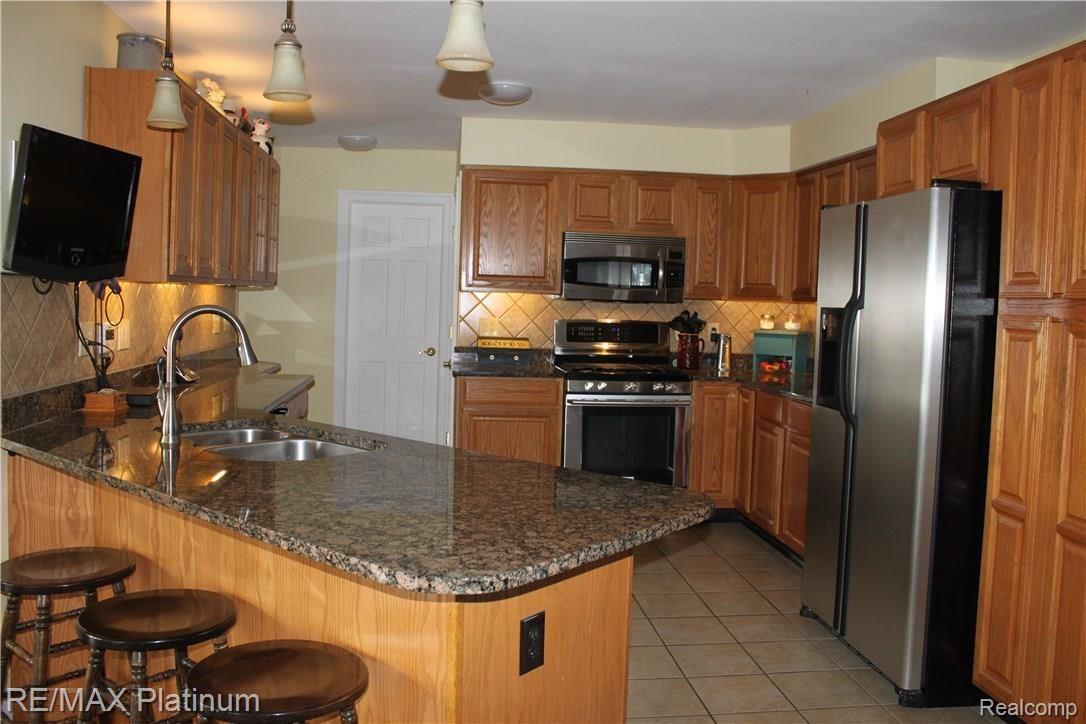 7610 Dixboro Road South Lyon, MI 48178 - Photo 22 of 71 IMG_0663.JPG