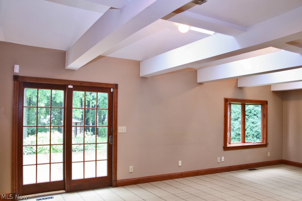 103 Overwood Road Akron, OH 44313 - Photo 5 of 25 Gallery Image 5