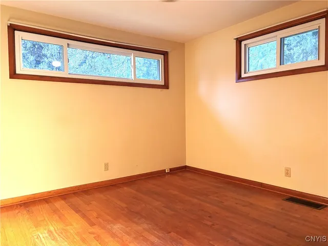 $250,000 | 7721 Marie Drive, Manlius, NY 13082