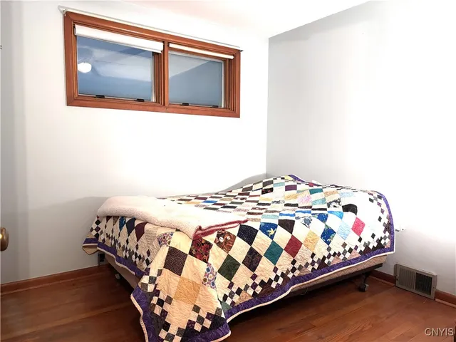 $250,000 | 7721 Marie Drive, Manlius, NY 13082