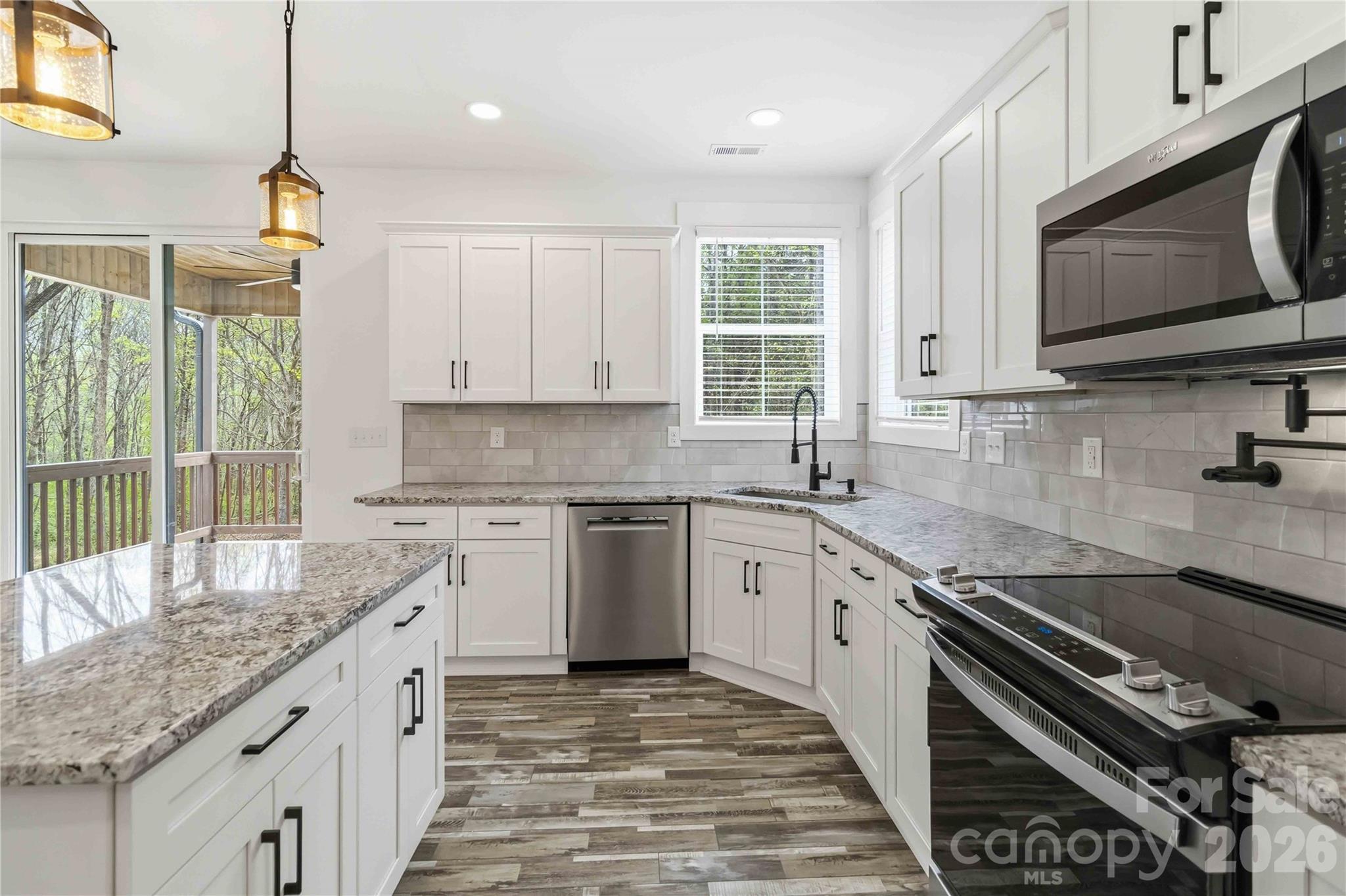 602 Stateline Road Clover, SC 29710 - Photo 14 of 28