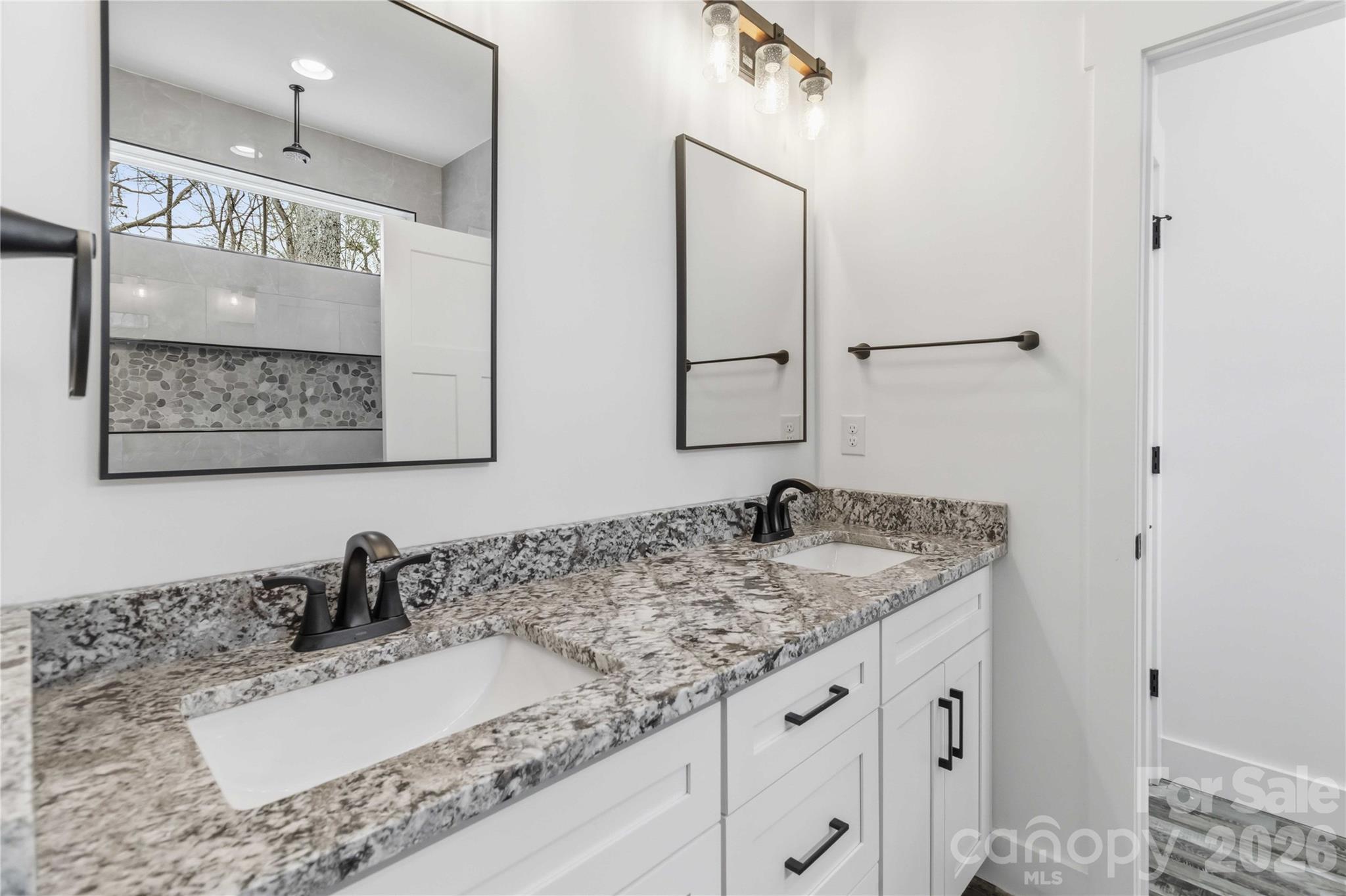 602 Stateline Road Clover, SC 29710 - Photo 23 of 28