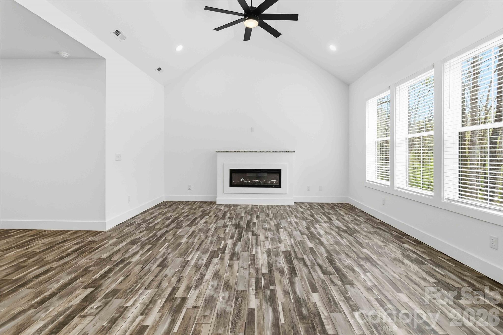 602 Stateline Road Clover, SC 29710 - Photo 6 of 28