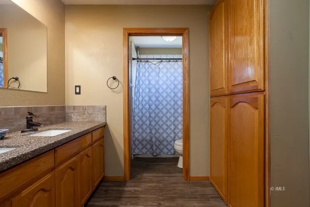 $925,000 | 400 Dominy Road, Lone Pine, CA 93545