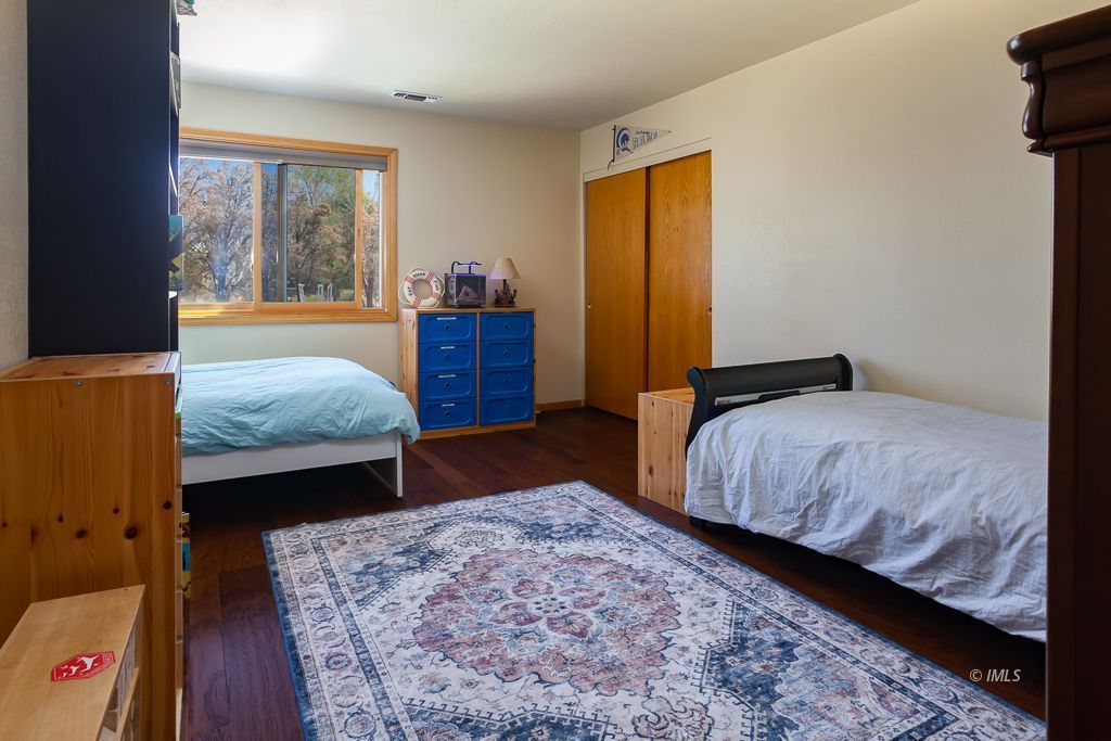 400 Dominy Road Lone Pine, CA 93545 - Photo 24 of 35 Bedroom 4