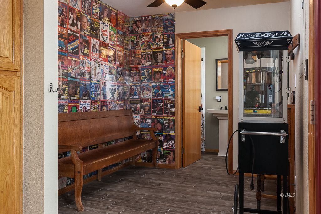 400 Dominy Road Lone Pine, CA 93545 - Photo 26 of 35 Possible Game Room?