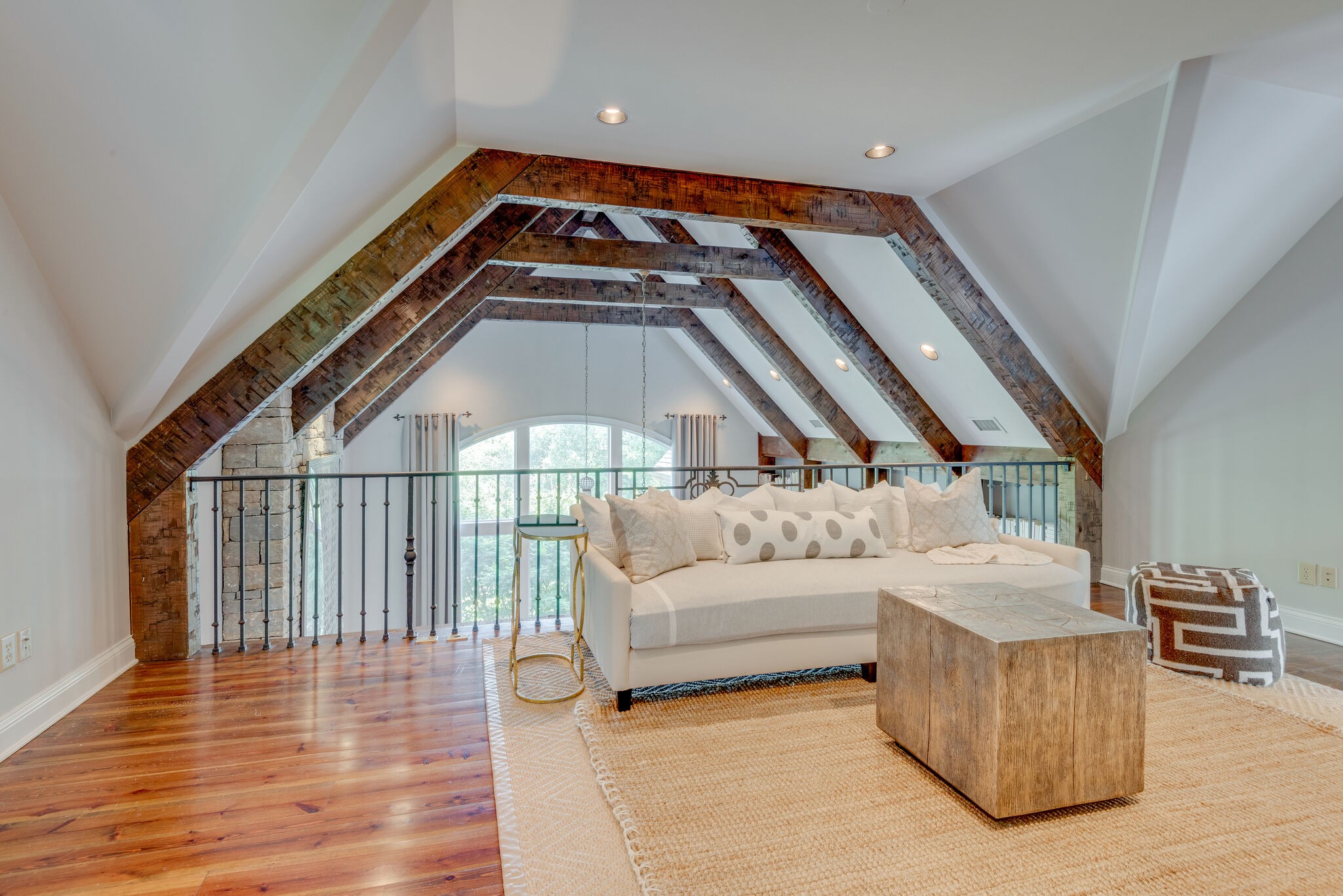4315 Sneed Road Nashville, TN 37215 - Photo 31 of 50 a living room with a bed and a wooden floor