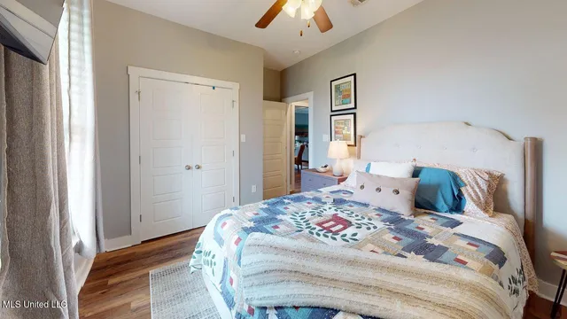 $2,895 | 1215 Ocean View Drive, Gulfport, MS 39507