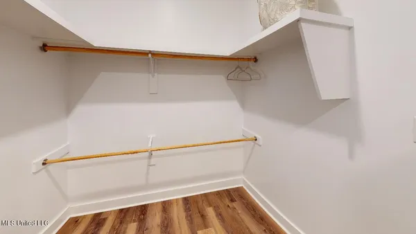 $2,895 | 1215 Ocean View Drive, Gulfport, MS 39507