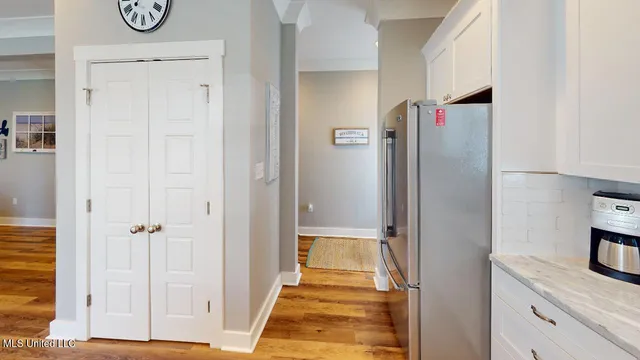 $2,895 | 1215 Ocean View Drive, Gulfport, MS 39507