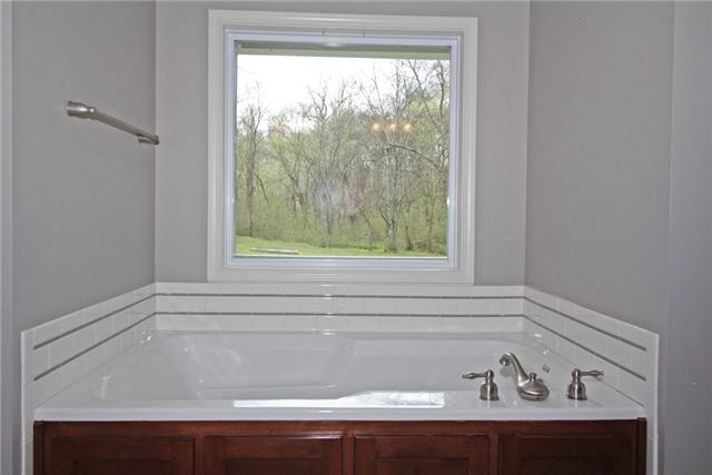 6356 Hopewell Road Springfield, TN 37172 - Photo 11 of 20 Master Bathroom