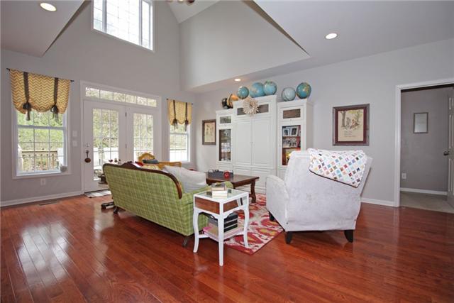 6356 Hopewell Road Springfield, TN 37172 - Photo 5 of 20 Living Room