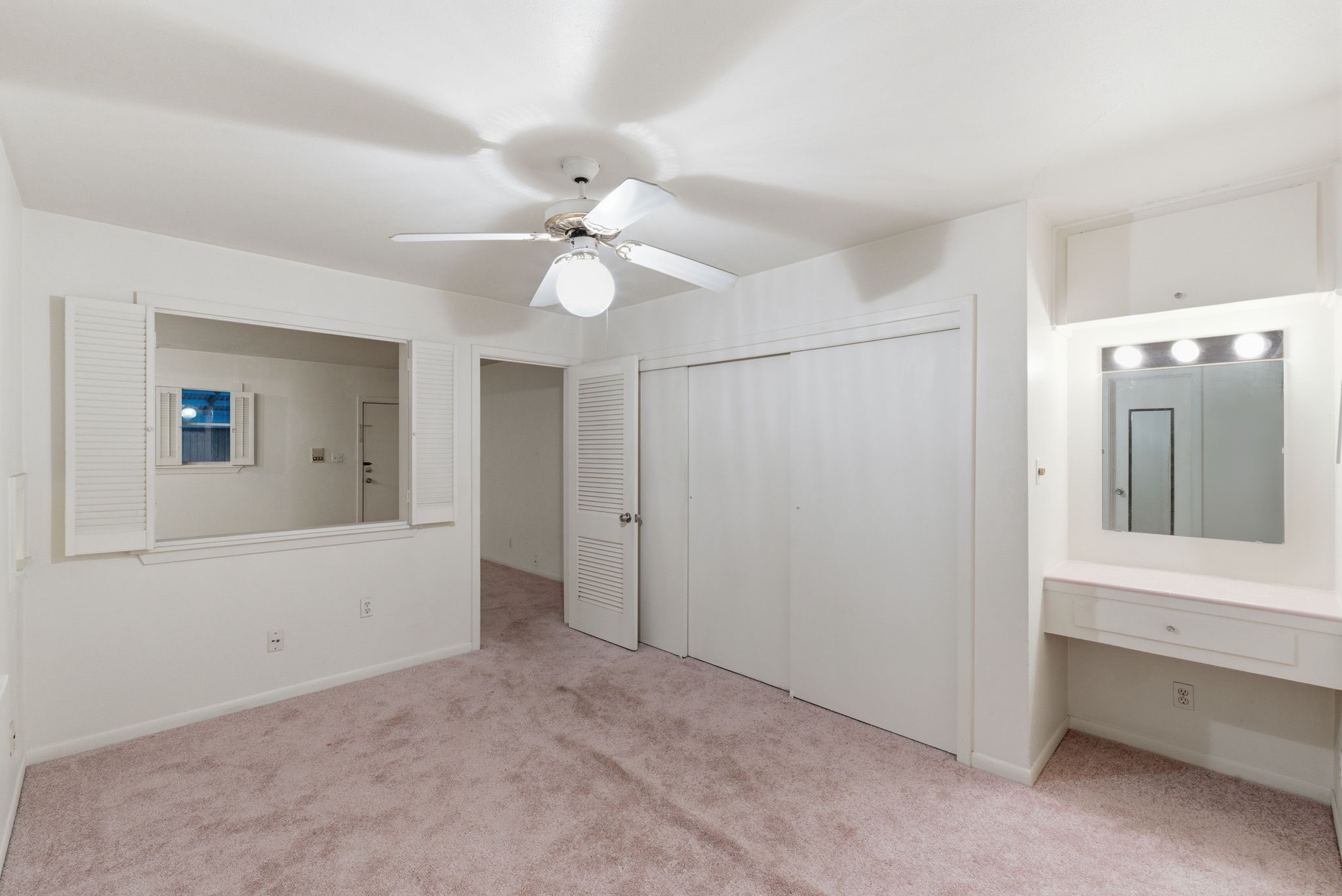 1941 Lexington Street, Unit 6 Houston, TX 77098 - Photo 37 of 50 Unit 5 Carpeted Bedroom