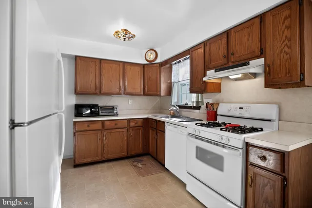 $439,900 | 2306 Carol Lane, Norristown, PA 19401