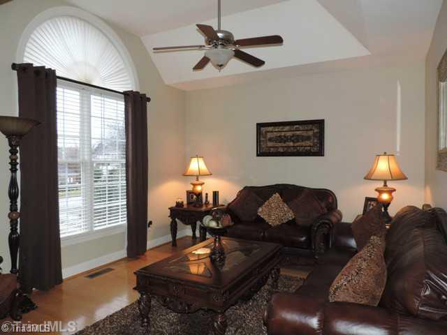 4501 Calabria Court High Point, NC 27265 - Photo 4 of 16 Living Room.