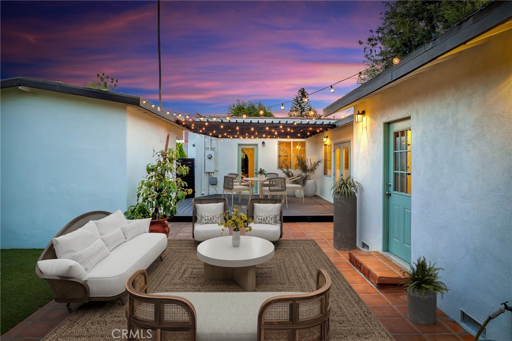 6620 Vesper Avenue Van Nuys, CA 91405 - Photo 30 of 40 a outdoor space with furniture