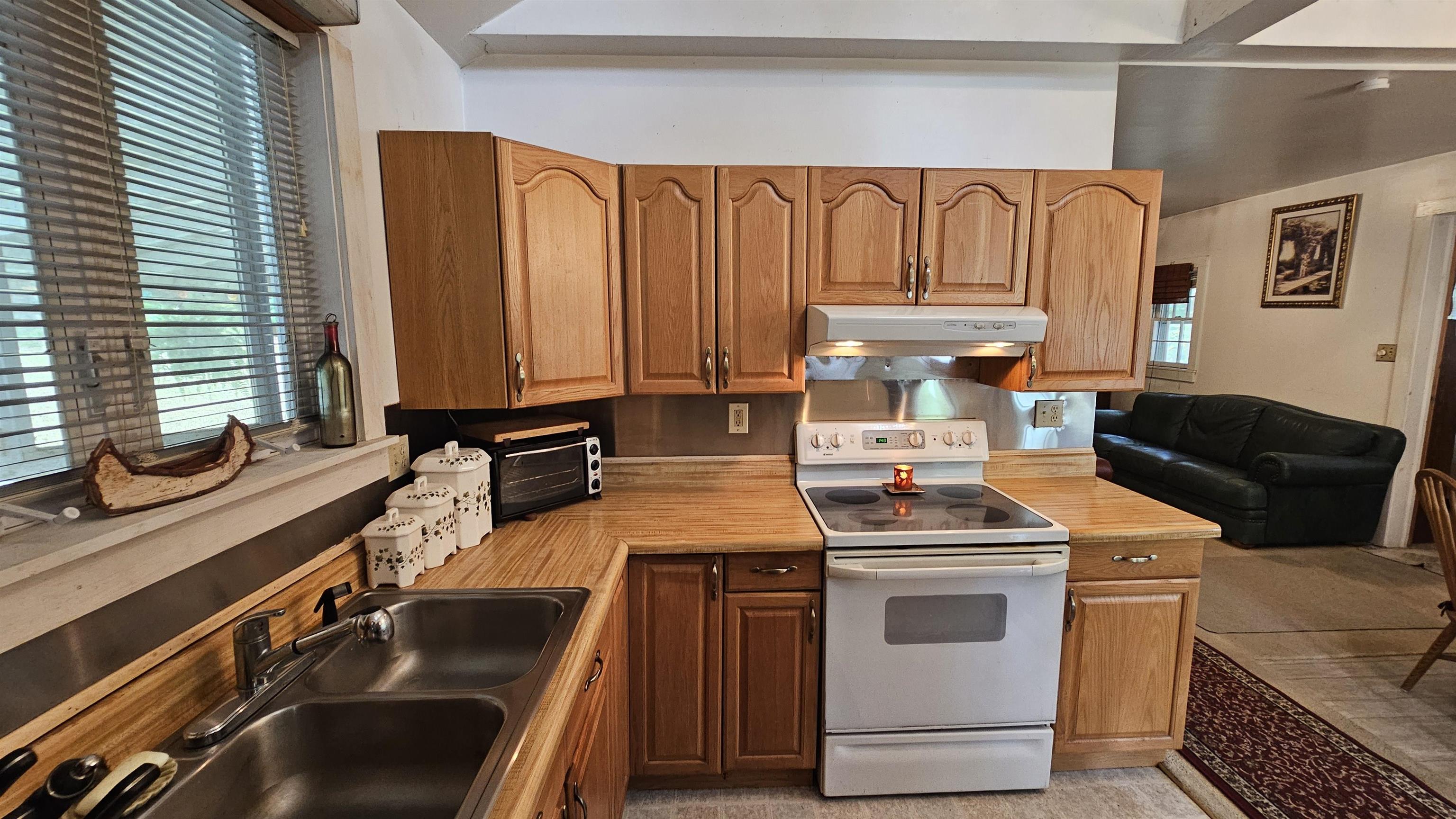 787 Highway 30 Newfane, VT 05345 - Photo 18 of 37