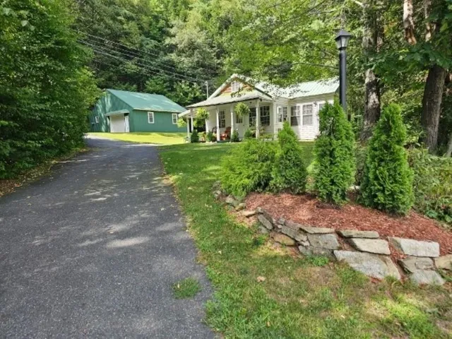 $325,000 | 787 Highway 30, Newfane, VT 05345
