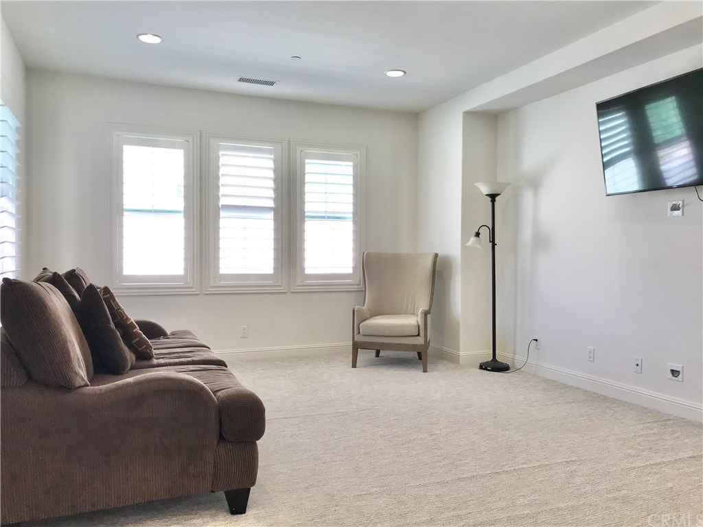 16 Calliope Lake Forest, CA 92630 - Photo 13 of 36