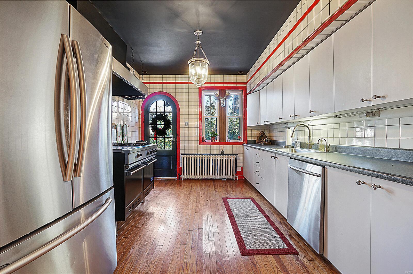 9117 Clayton Road Ladue, MO 63124 - Photo 11 of 50 Gallery Image 11