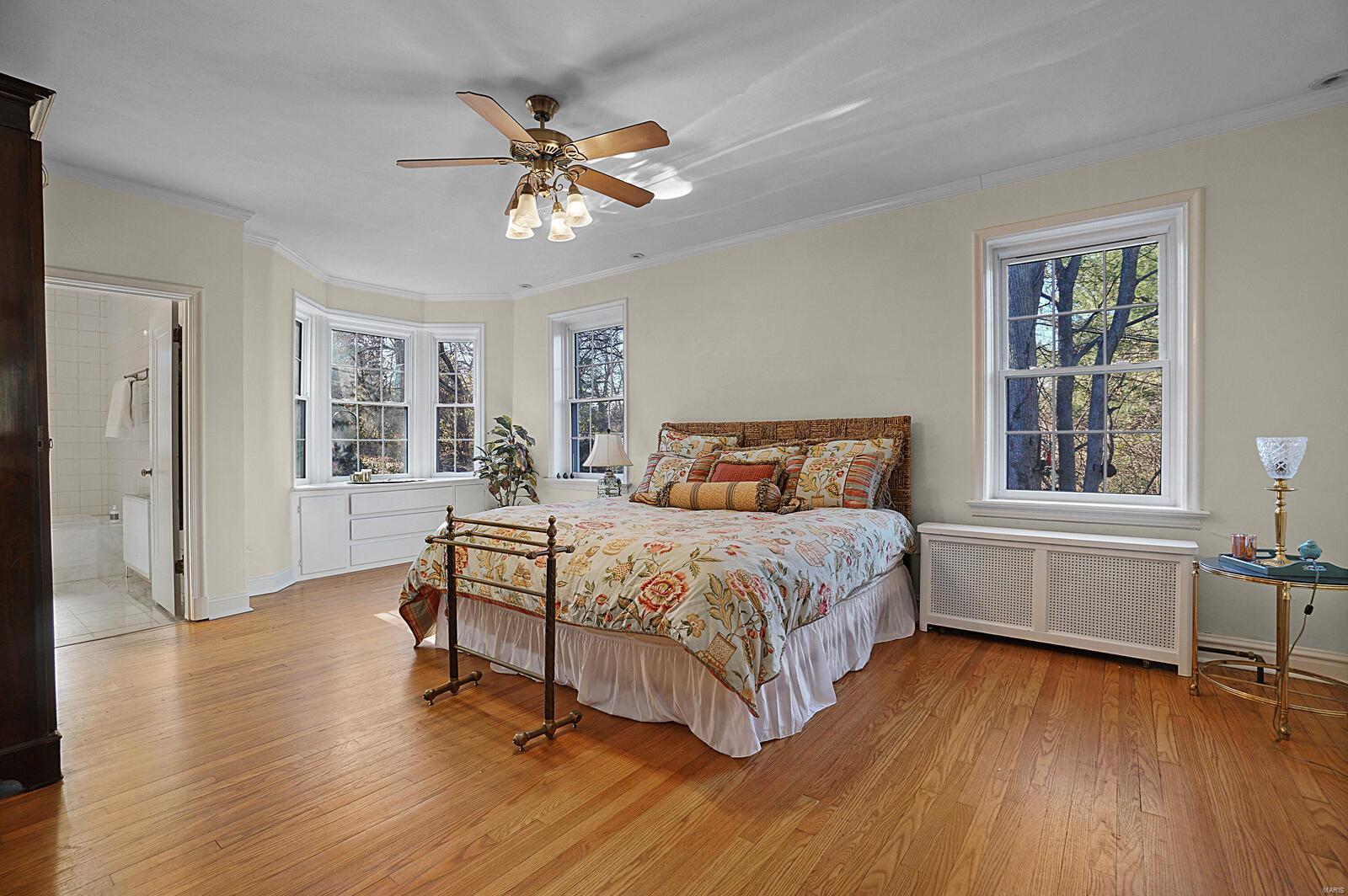 9117 Clayton Road Ladue, MO 63124 - Photo 19 of 50 Gallery Image 19