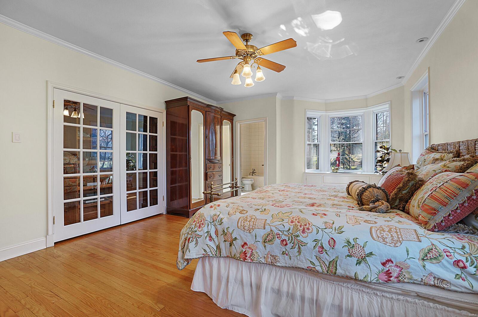 9117 Clayton Road Ladue, MO 63124 - Photo 24 of 50 Gallery Image 24