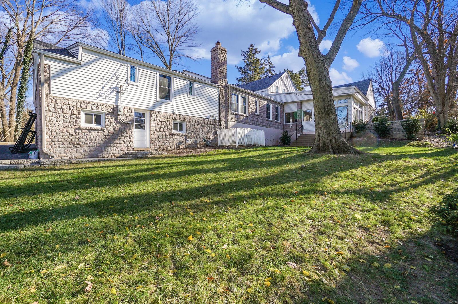 9117 Clayton Road Ladue, MO 63124 - Photo 41 of 50 Gallery Image 41