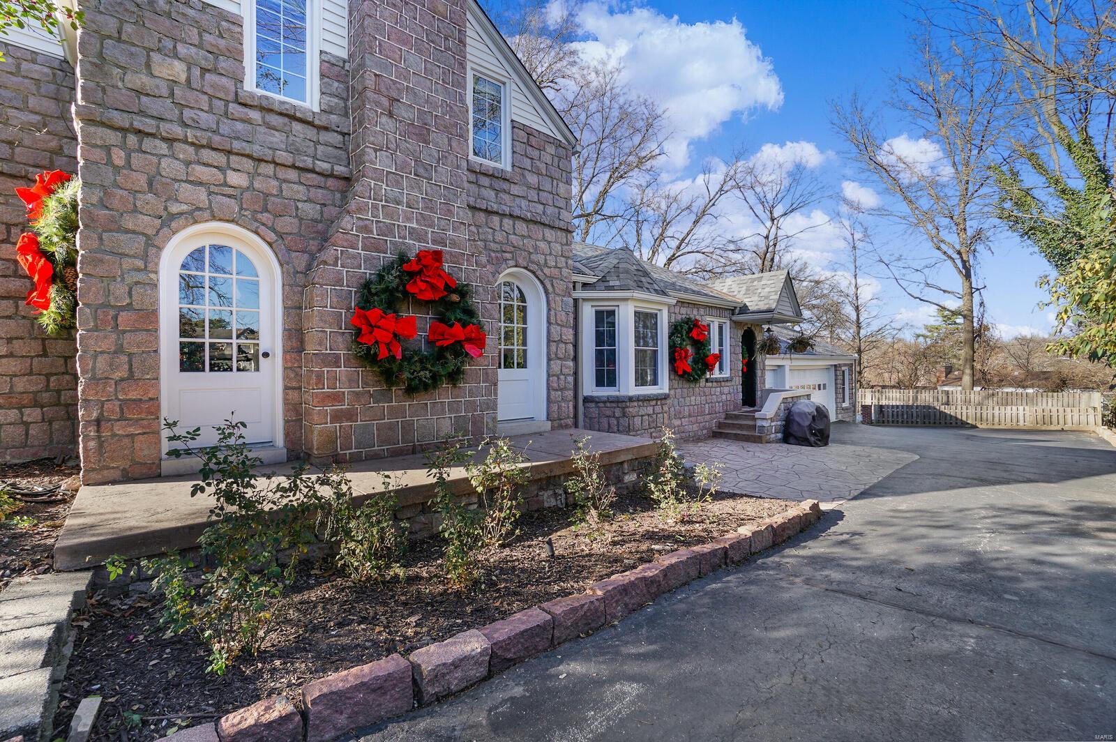 9117 Clayton Road Ladue, MO 63124 - Photo 43 of 50 Gallery Image 43