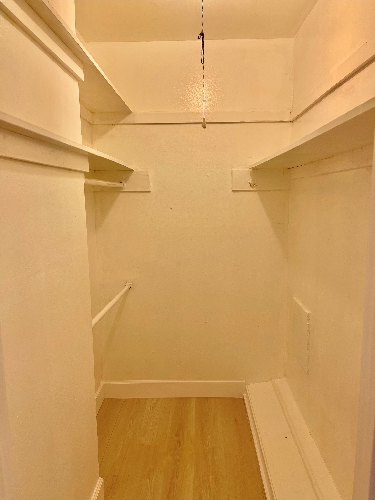 3400 Timmons Lane, Unit 13 Houston, TX 77027 - Photo 28 of 35 a view of a small space