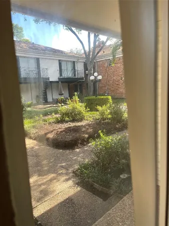 $1,400 | 3400 Timmons Lane, Unit 13, Houston, TX 77027