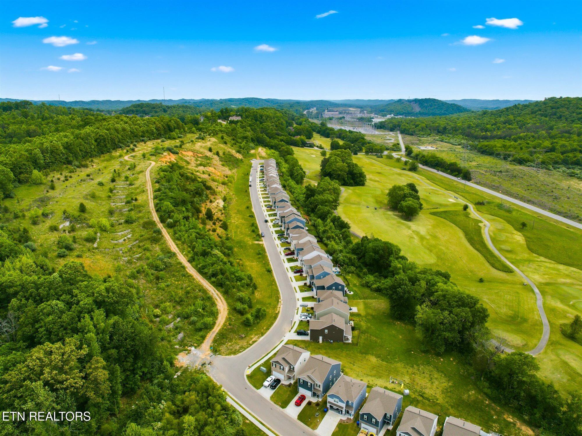 Harbour Pointe Oak Ridge Oak Ridge, TN 37830 - Photo 7 of 23 08-Harbour-Pointe-Ln-Centennial-Vlg-Dr-O