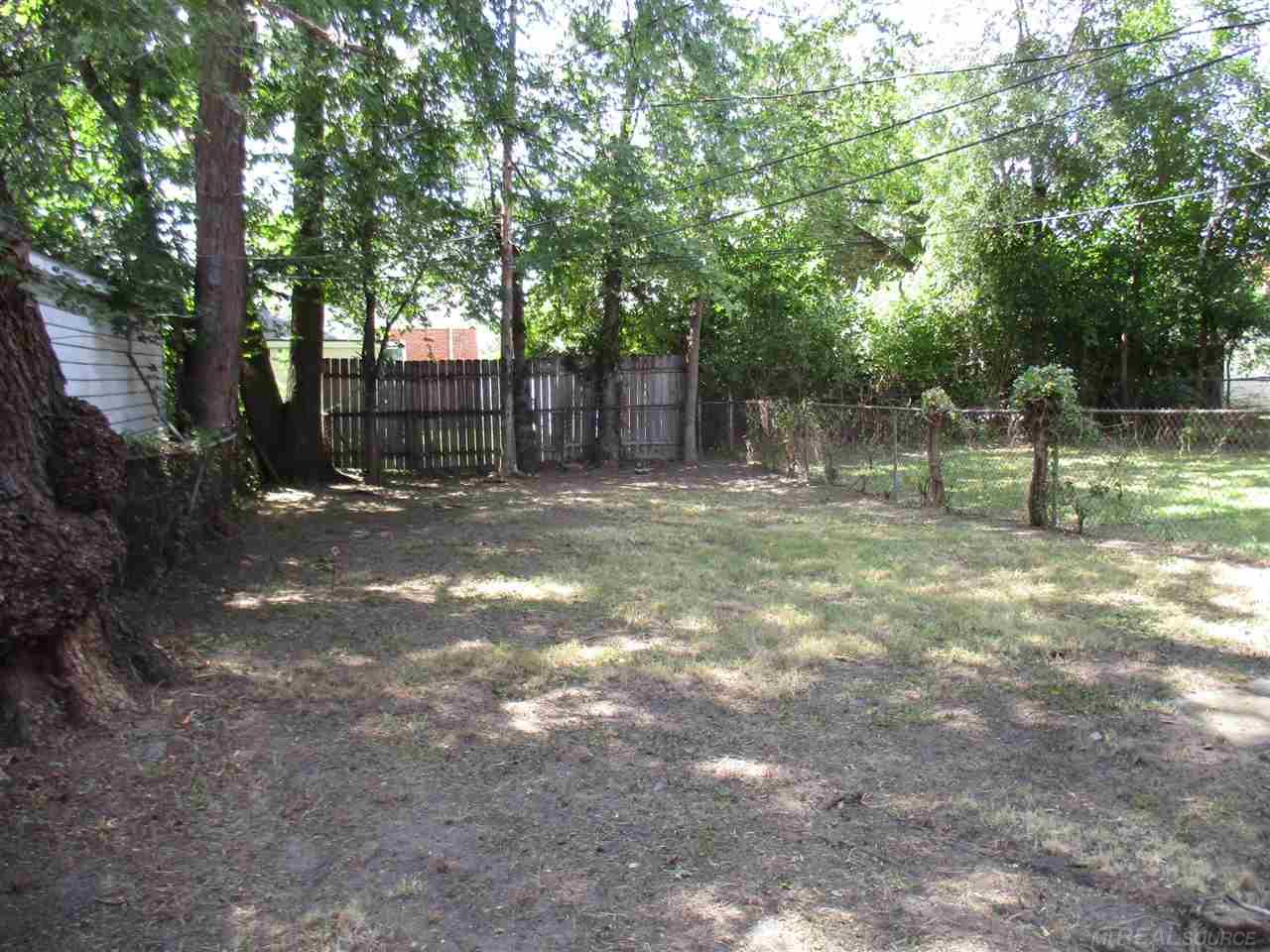 18489 Schaefer Highway Detroit, MI 48235 - Photo 6 of 21